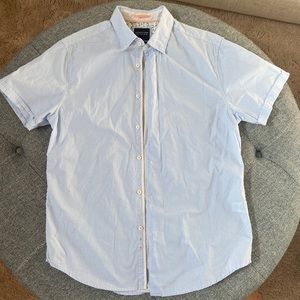 100% cotton men’s short sleeve button down